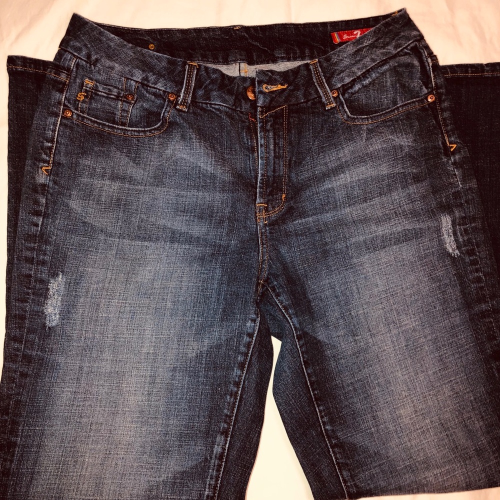 Seven7 brand jeans.